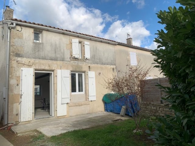 - 30 mn LA ROCHELLE - - 30 mn LA ROCHELLE -